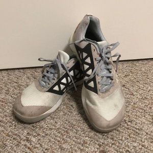 Light grey Reebok Nano 6 shoes